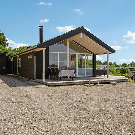 Vakantiehuis Beautiful In With Kitchen Broager