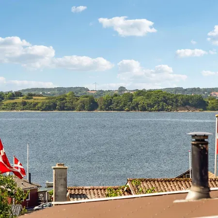 Beautiful In With Kitchen